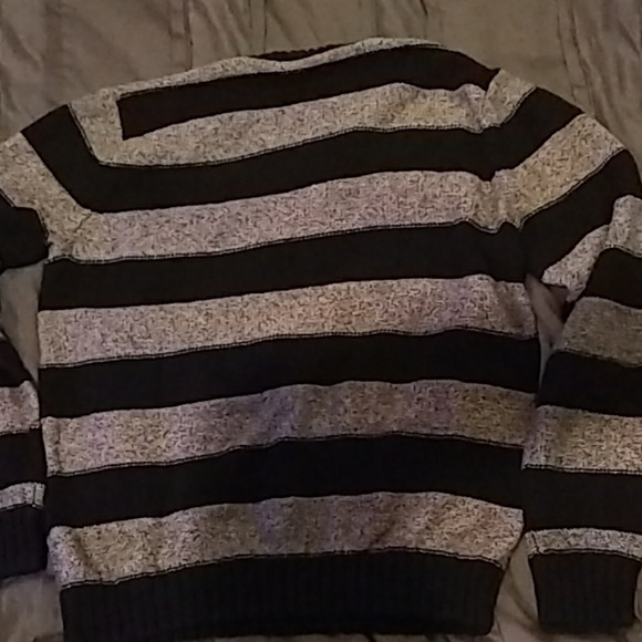 7 for all man kind sweater - Picture 3 of 4